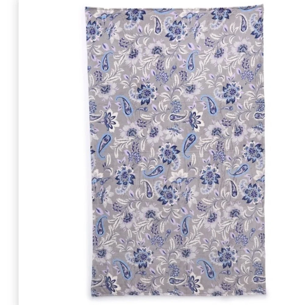 Vera Bradley Women's Outlet Fleece Essential Throw Blanket